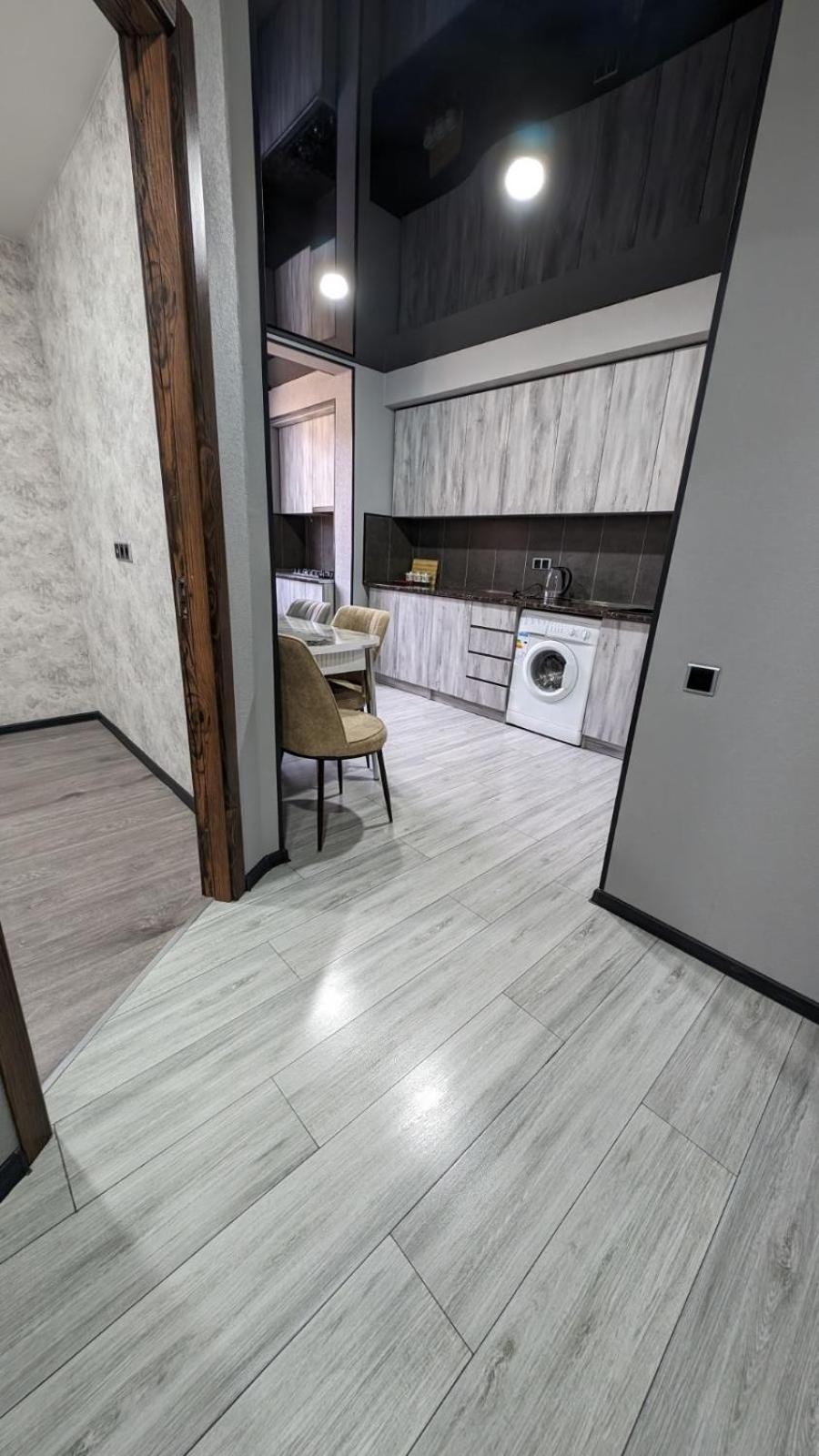 Gari'S Apartment Next To Borjomi Central Park 外观 照片